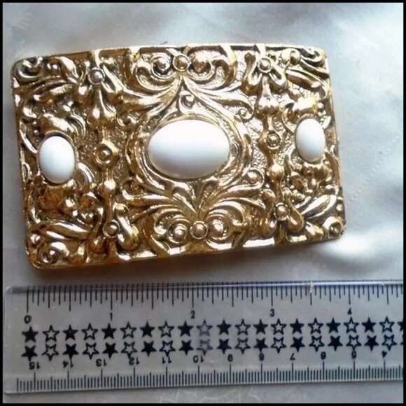 Big Belt Buckle is HUGE - Vintage Sash Buckle Renaissance Ren Faire Fashion - Picture 2 of 12